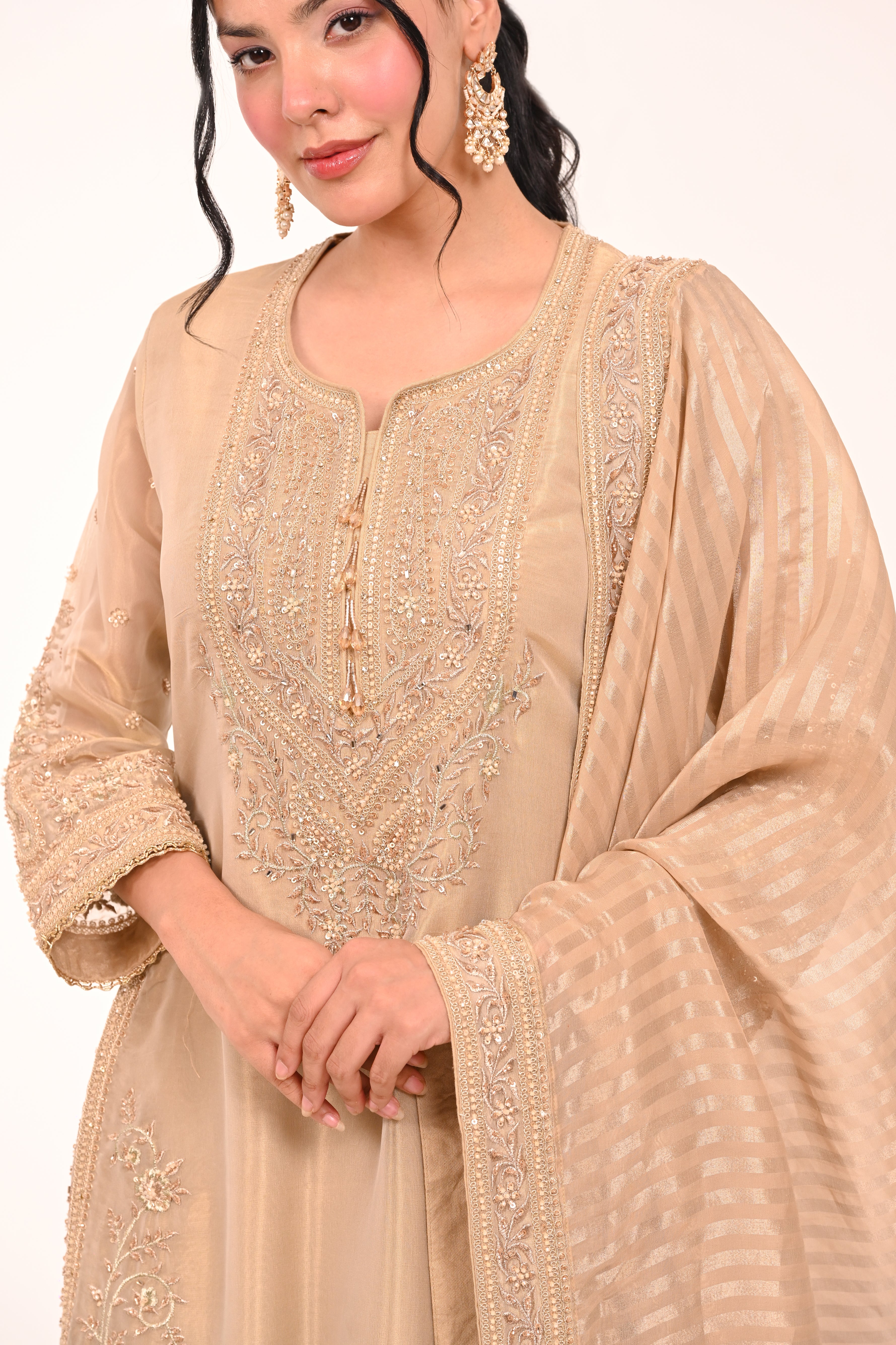Roshna Rooh Suit