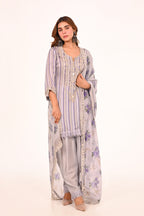 Ek Nazm Suit