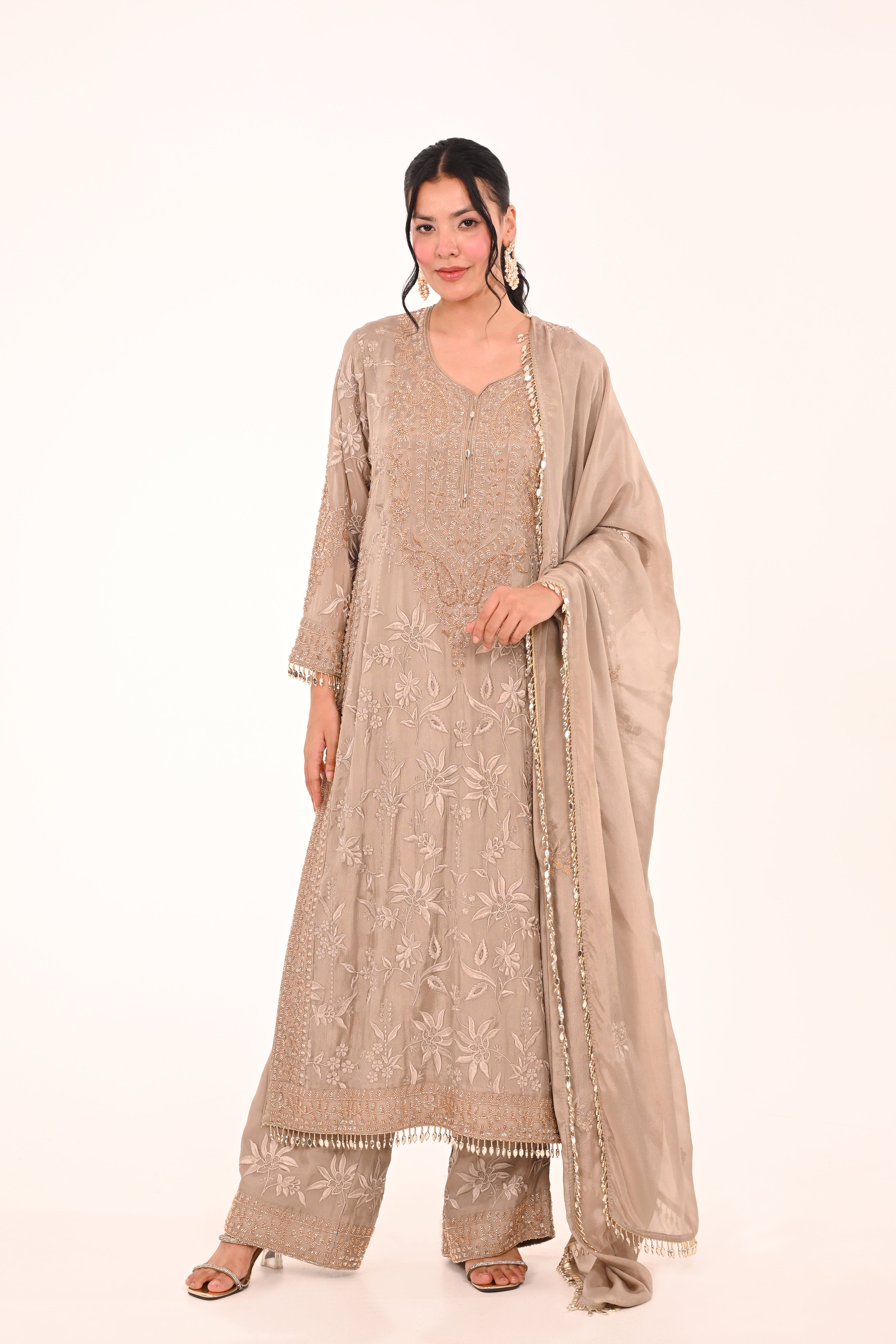 Sahar Naaz Suit