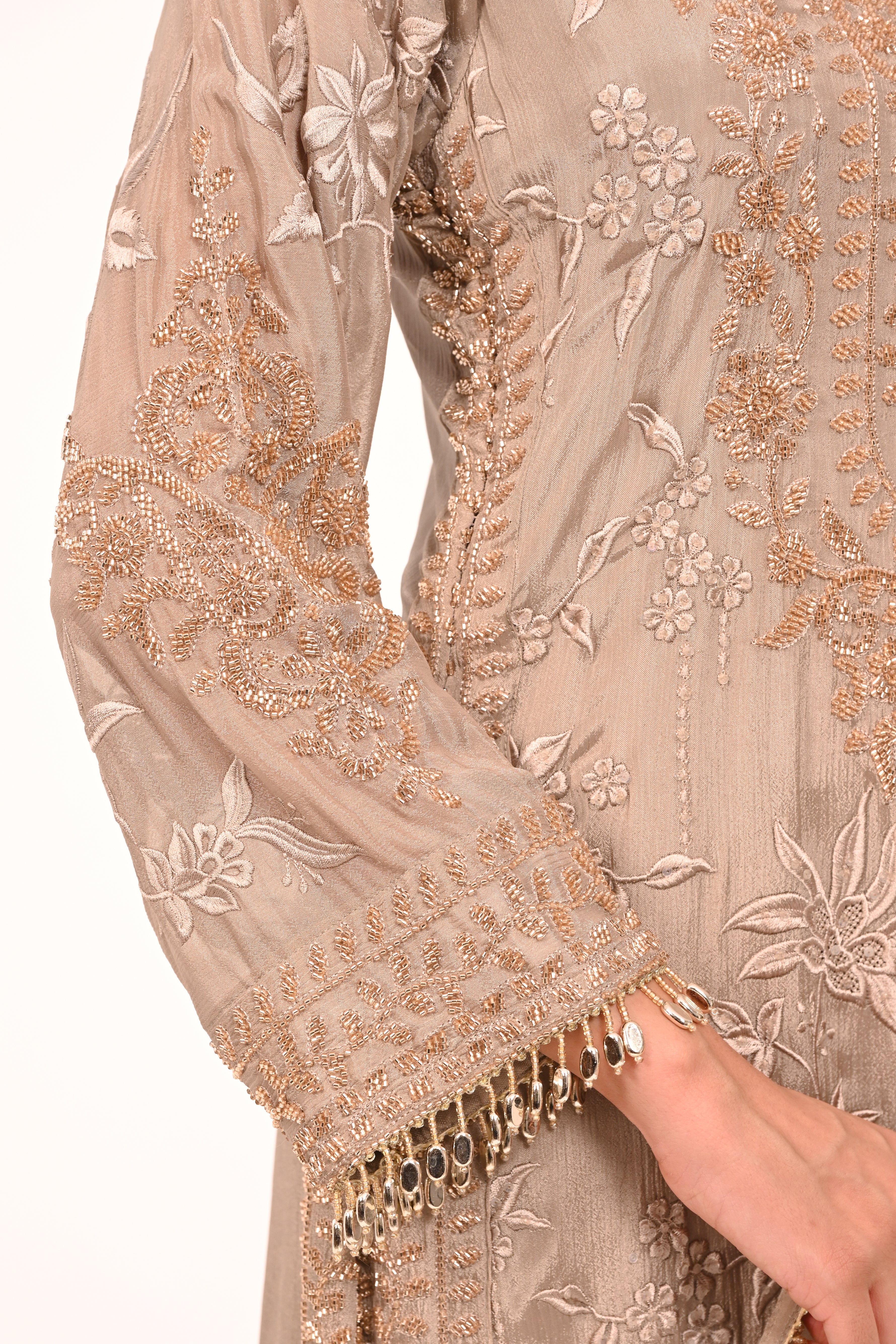 Sahar Naaz Suit