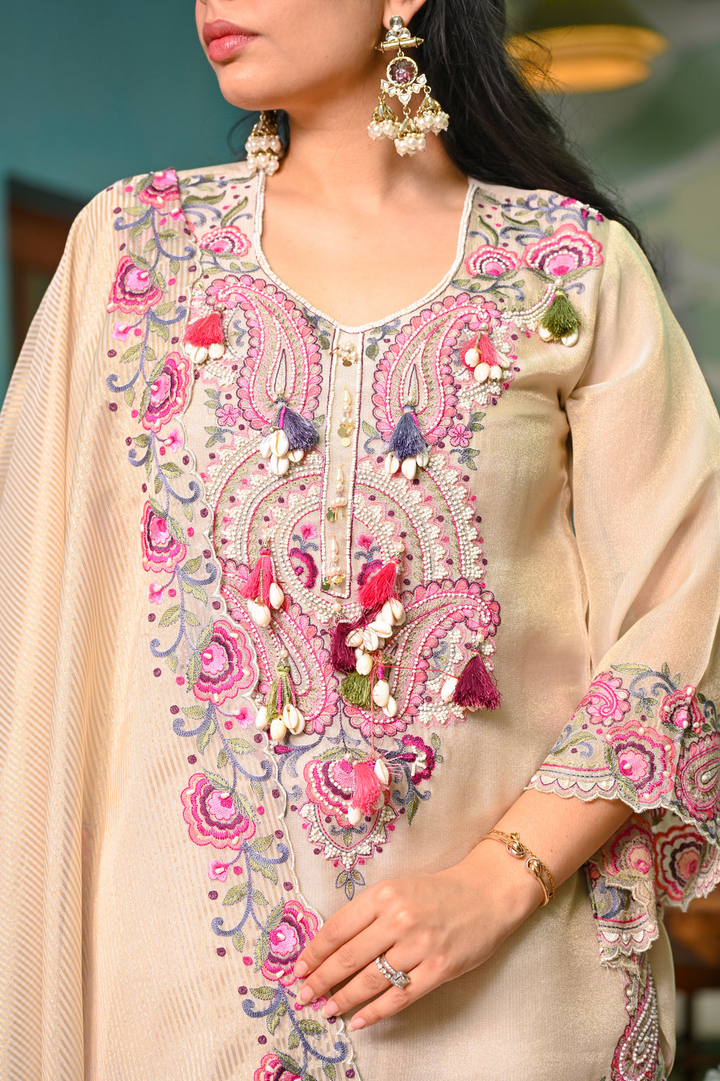 Blooming Tissue Suit