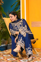 Neel-Zardozi Chinon Set/ Neel-Zardozi
