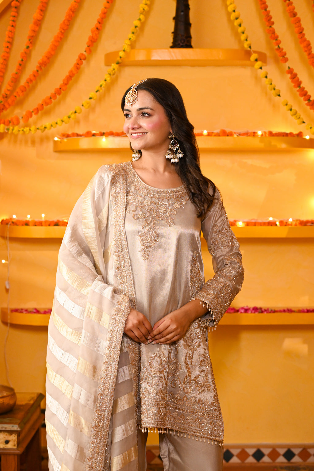 Ivory Noor Tissue Set/ Chandni Mehfil