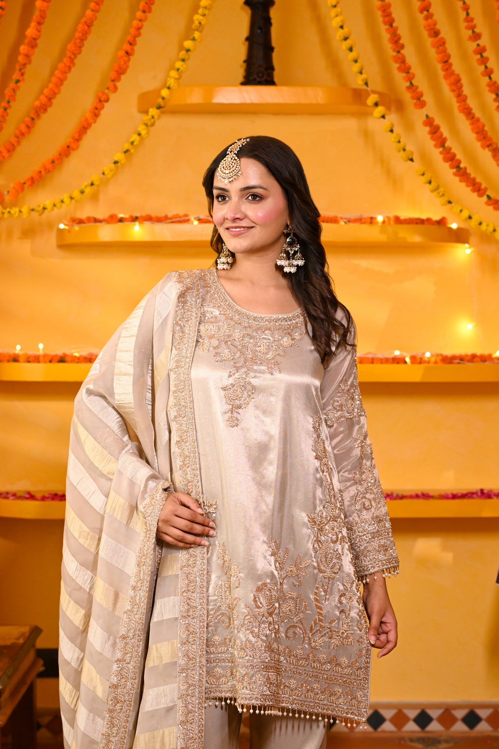 Ivory Noor Tissue Set/ Chandni Mehfil