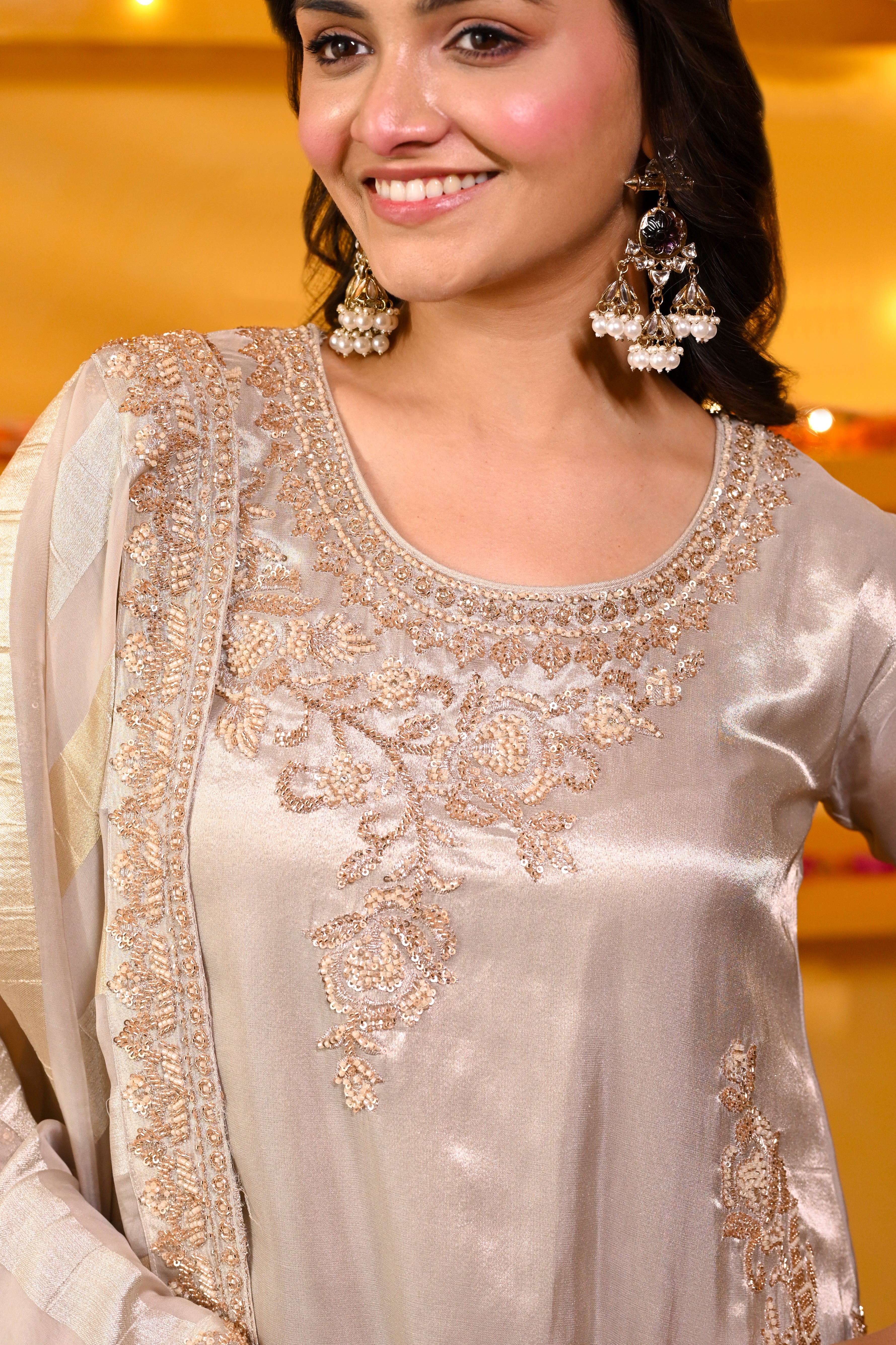 Ivory Noor Tissue Set/ Chandni Mehfil