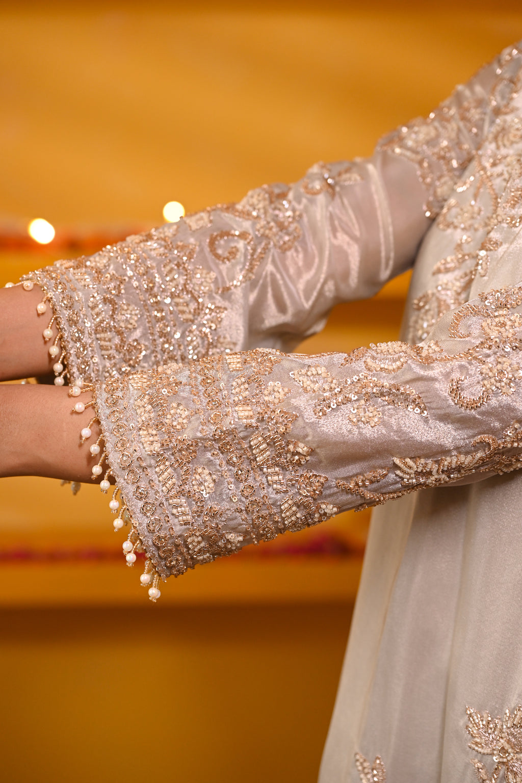 Ivory Noor Tissue Set/ Chandni Mehfil