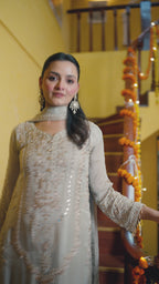Shehzaadi-Zareen Chinon Suit